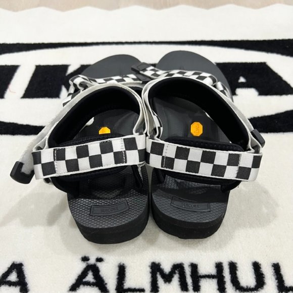 Suicoke Men Black White Checkered Straps Vibram Sole Sandals main image 9
